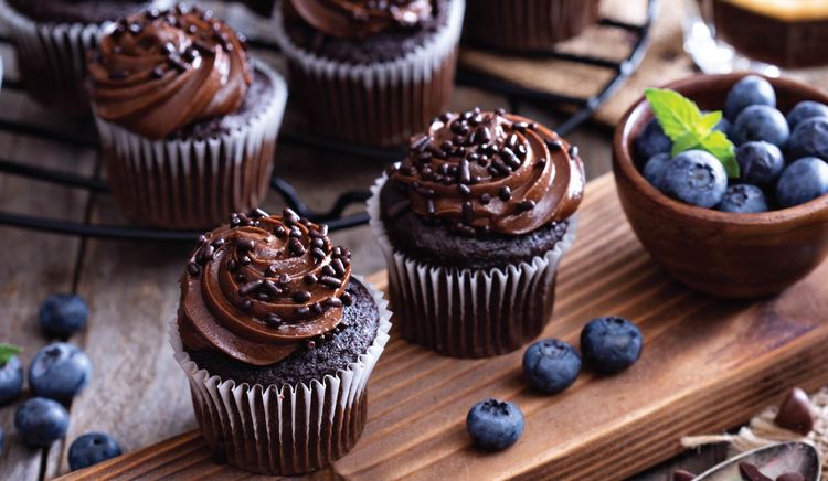 10 Steps to Making Homemade Vanilla Cupcakes | 10 Tips