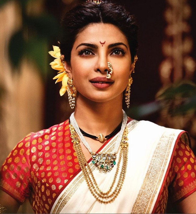 woman wearing marathi jewellery
